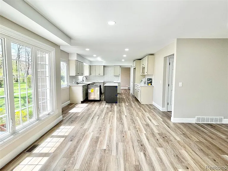 600 Sedgefield Dr — Photo 8