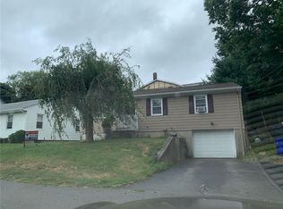 6 Julie Ann Ct, North Providence, RI 02904
