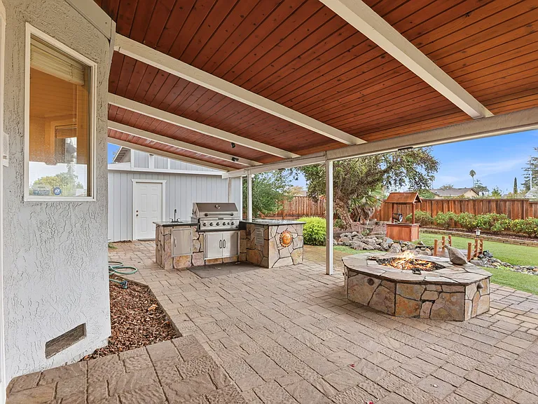 1414 Columbine Way — Photo 37