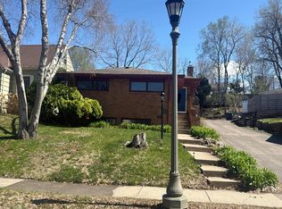 882 Kenneth St, Saint Paul, MN 55116