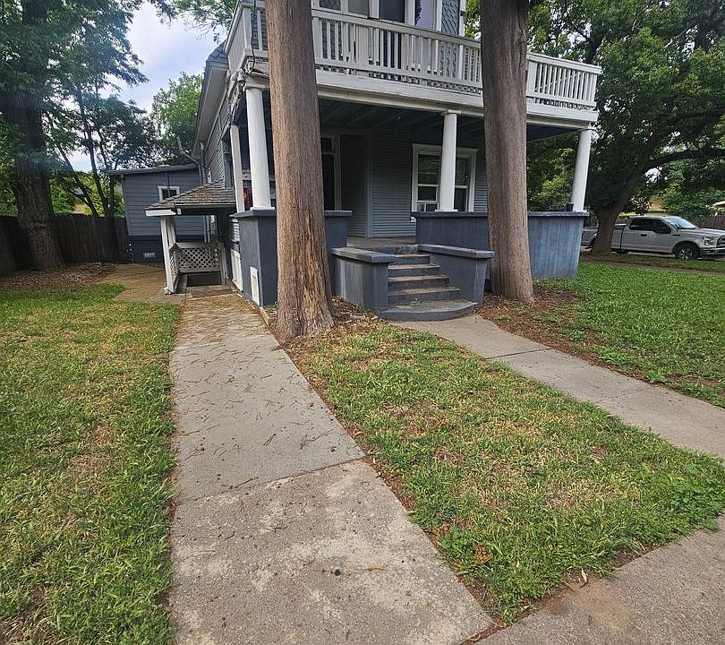 1st image of 202 W 2nd Ave APT 2