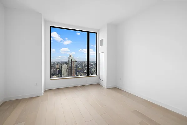 Rented by Fact Real Estate LLC | media 13