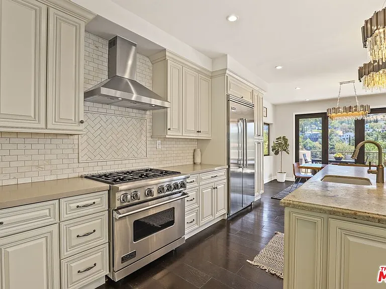 5940 Manola Way — Photo 24
