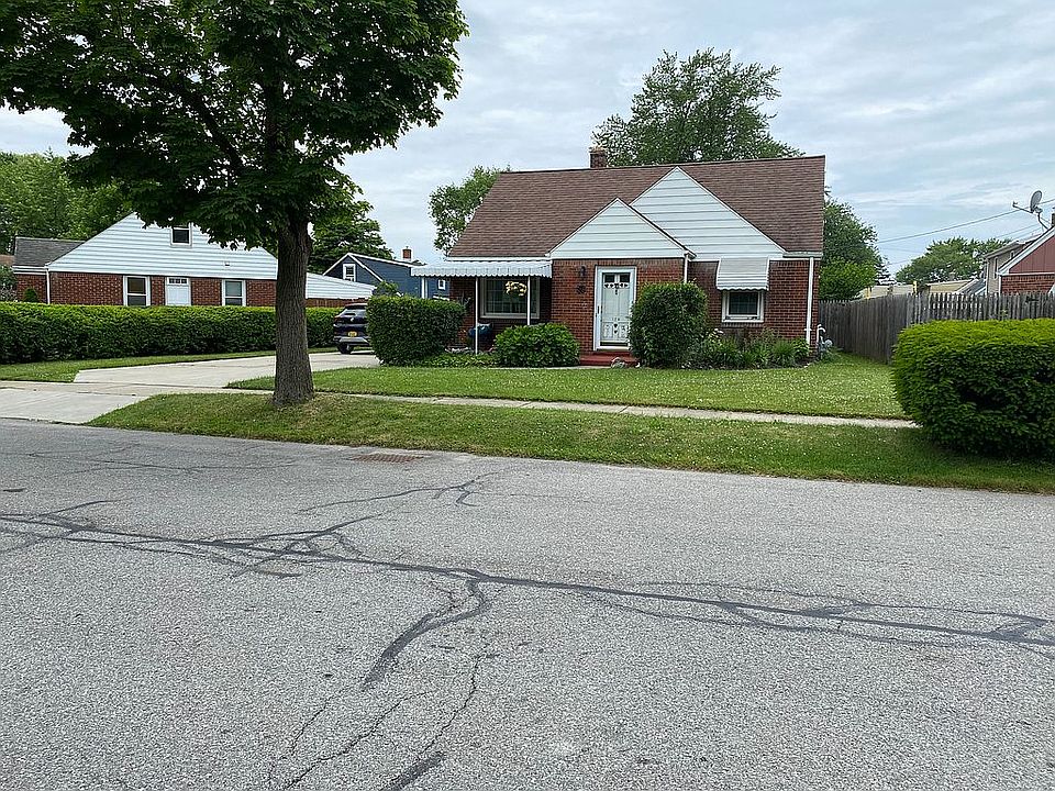 2nd image of 179 Fairvale Dr