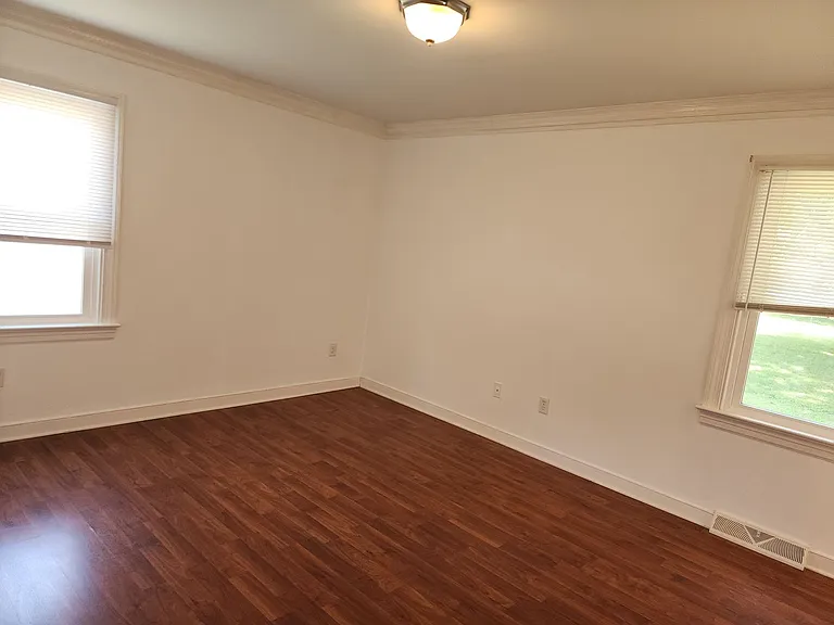 8402 McFaye Ave — Photo 10
