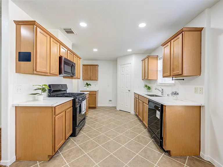 24626 Cornell Park Ln — Photo 14