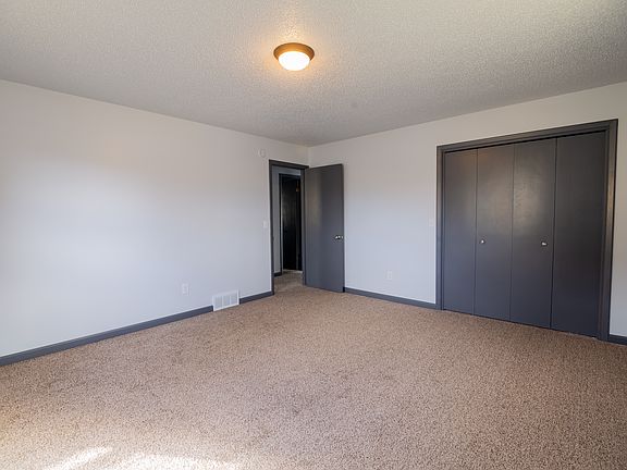 4th image of 1731 Augsburg Dr #1