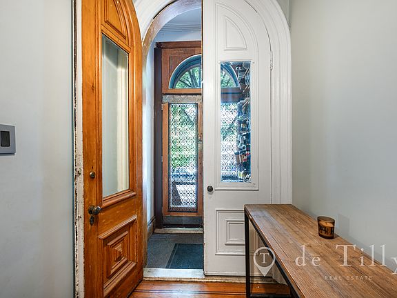 5th image of 44 Park Pl #2
