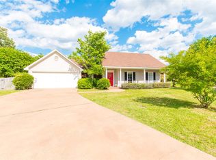 110 Hunters Oak Pl, Brandon, MS 39047
