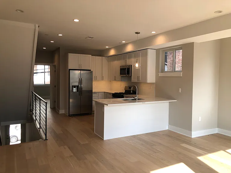 1109 S 24th St #B — Photo 3