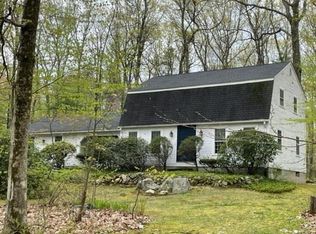 163 Juniper Dr, Wilbraham, MA 01095