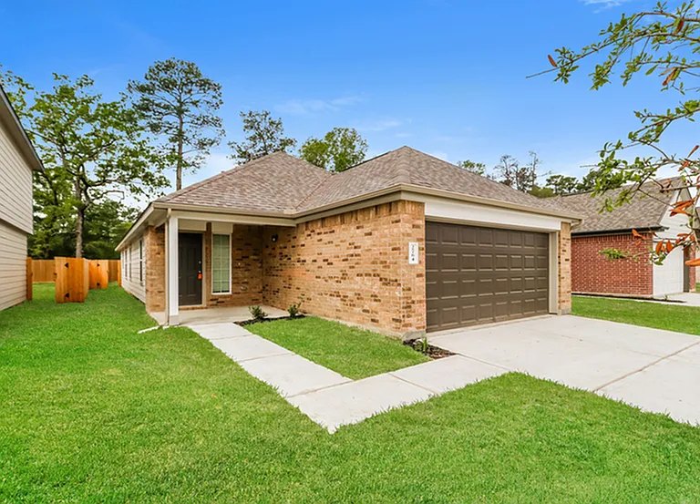 2764 Atlas Dr — Photo 3