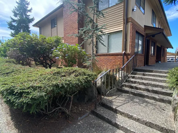 4520 Olympic Blvd APT 4, Everett, WA 98203