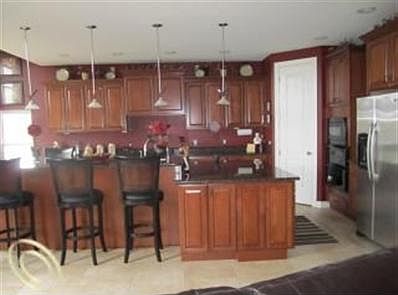 5th image of 3121 Bradford Ct
