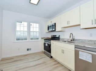 72 Country Village Rd #1, Jersey City, NJ 07305