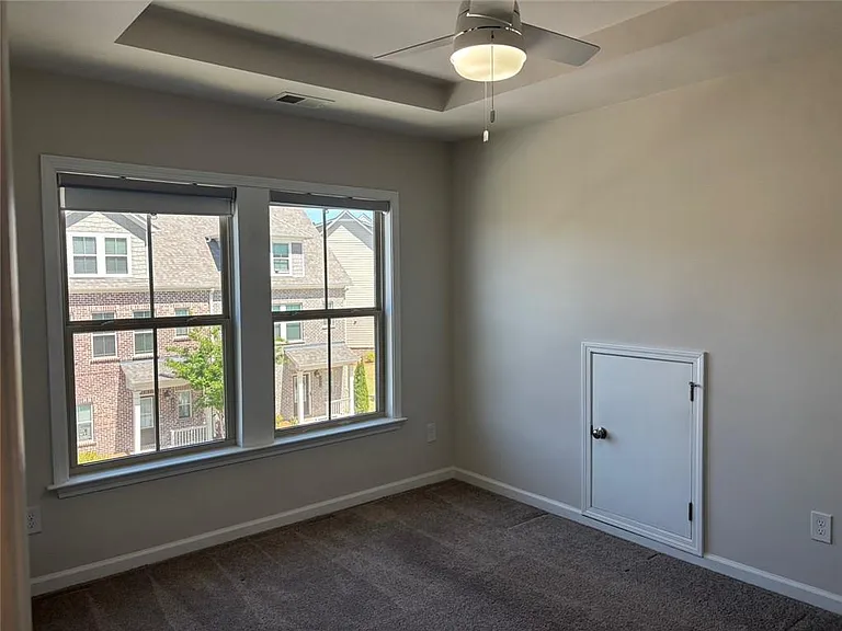 3667 Hidden Valley Cir — Photo 18