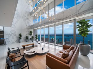 300 Biscayne Blvd #2605, Miami, FL 33130
