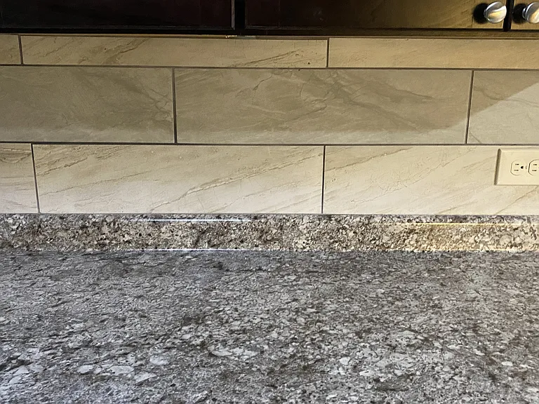 Back Splash / Close up