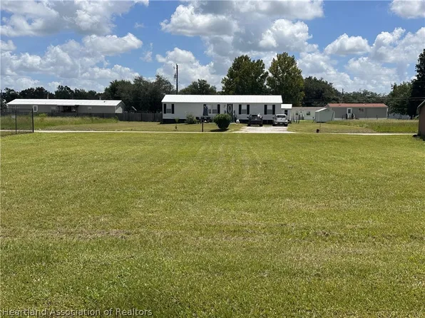 1305 Blue Jay Rd, Wauchula, FL 33873