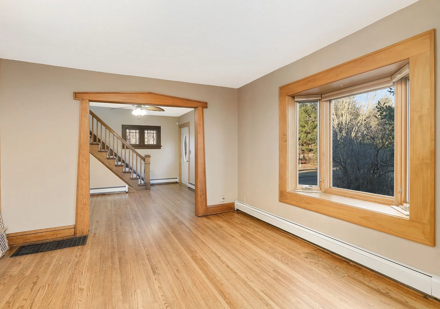 Find yourself some quiet! Nice home with 10ac for rent avail NOW $2495.00/month+ utilities — Photo 4