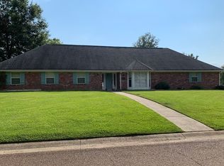 5915 Baxter Dr, Jackson, MS 39211