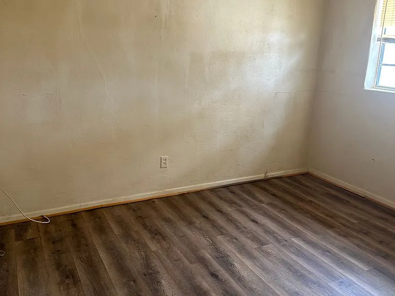 5719 Cherry St — Photo 3