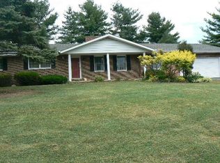 5314 N Rolling Acres Dr, Petersburg, IN 47567