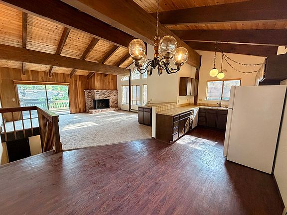 5th image of 830 Oriole Way #23