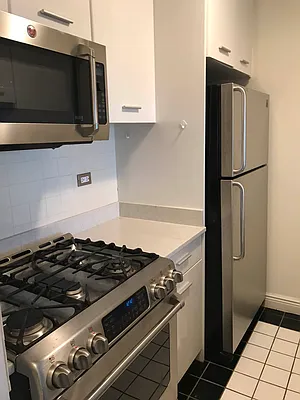 Rented by R New York | media 10