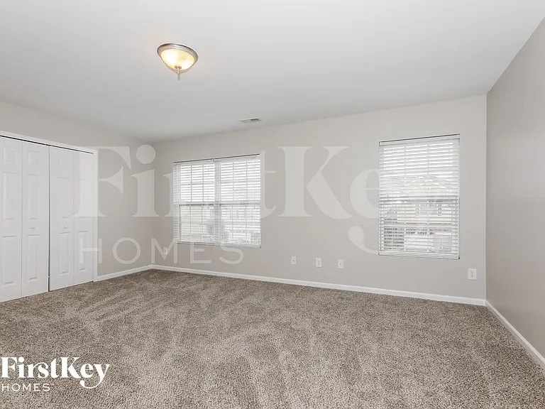 1008 Rural Farm Rd — Photo 10