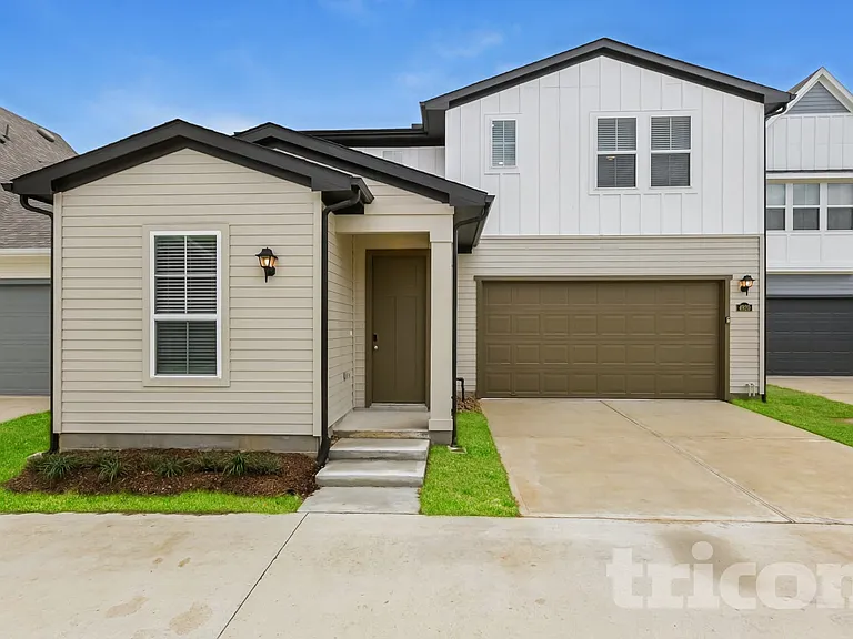 4920 San Fabiano Ct — Photo 1