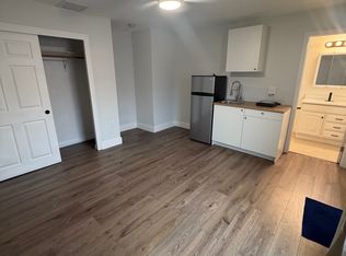 1038 NW 8th St, Hallandale, FL 33009