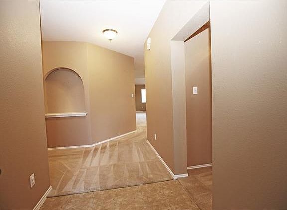 5th image of 1119 Remington Dr