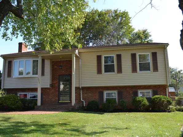5823 Sierra Dr, Roanoke, VA 24012