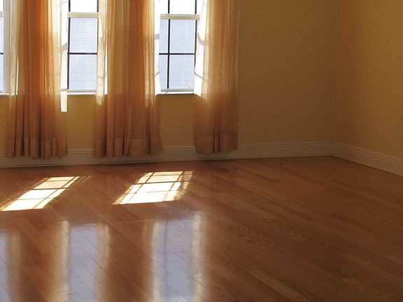 5th image of 2641 Brynwood Dr #103