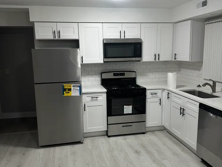 7500 W Addison St — Photo 3