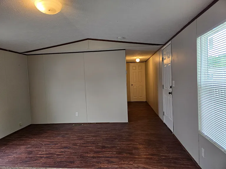 104 Dove Dr — Photo 10