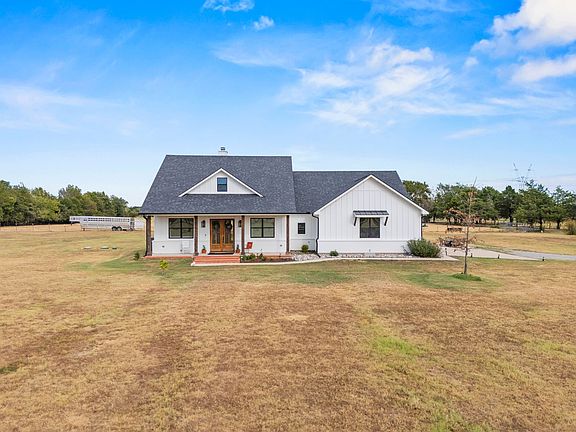 3rd image of 1742 Recreation Rd #3