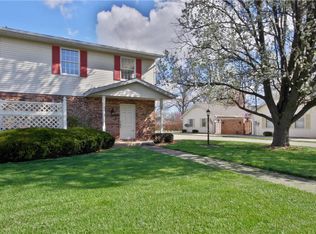 1320 Normandy Dr #A, Godfrey, IL 62035