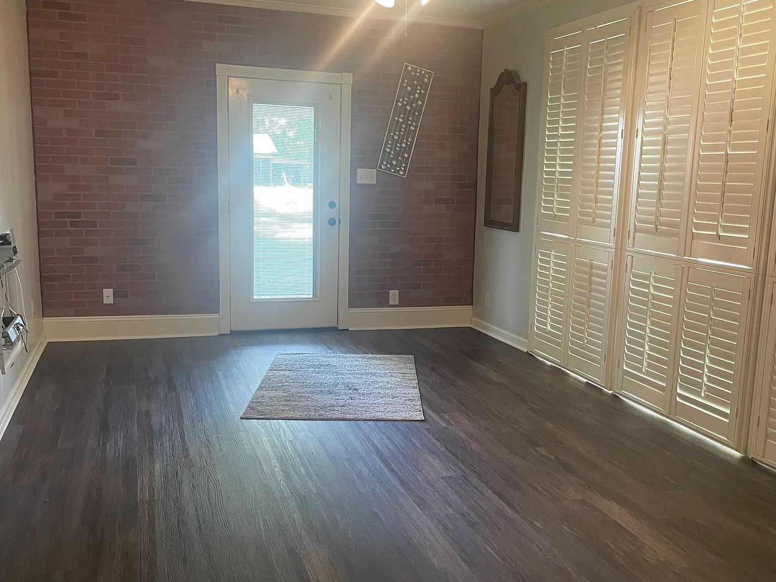 3 bed, 1900 sqft, $1,400 — Photo 2