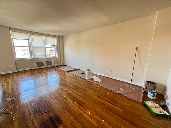 4th image of 3707 147th St APT 5M
