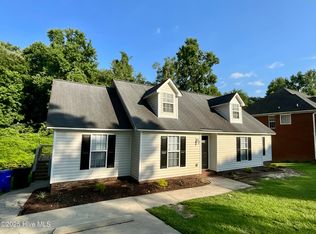 1908 Crooked Creek Rd, Greenville, NC 27858