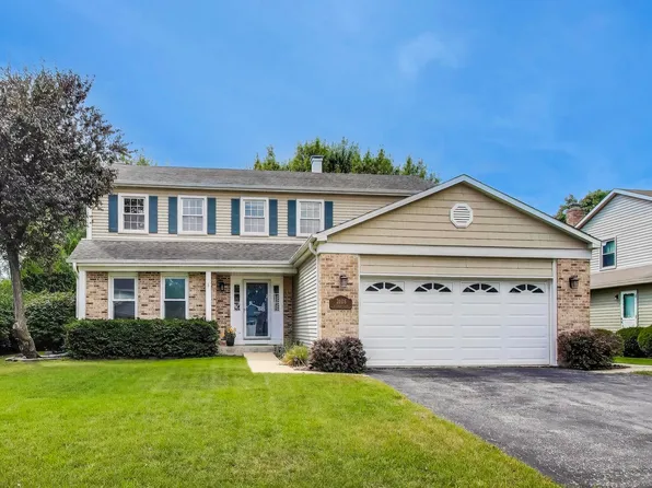 2608 N Wilshire Ln, Arlington Heights, IL 60004