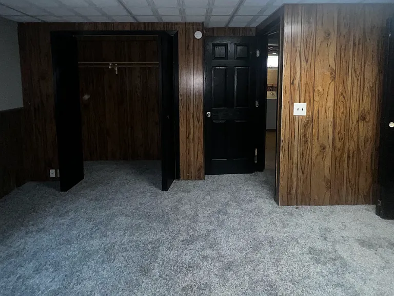 7725 Tessman Dr N — Photo 15
