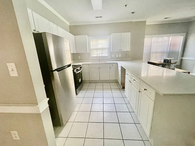 9041 Meadow Vista Rd — Photo 4