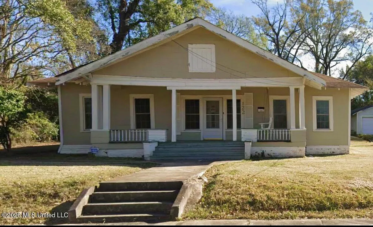 3 bed, 1320 sqft, $1,120 — Photo 1