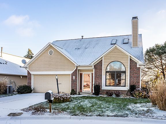 3rd image of 29 Sorrel Ct