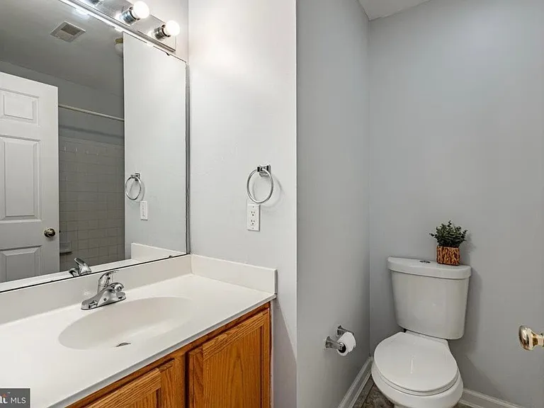 71 Alexis Dr — Photo 10