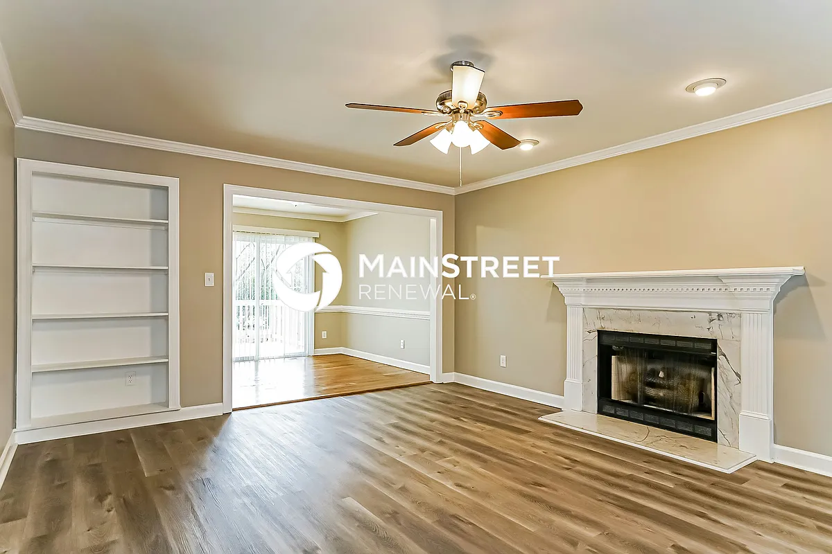 Living Room - 1005 Strobus Ct