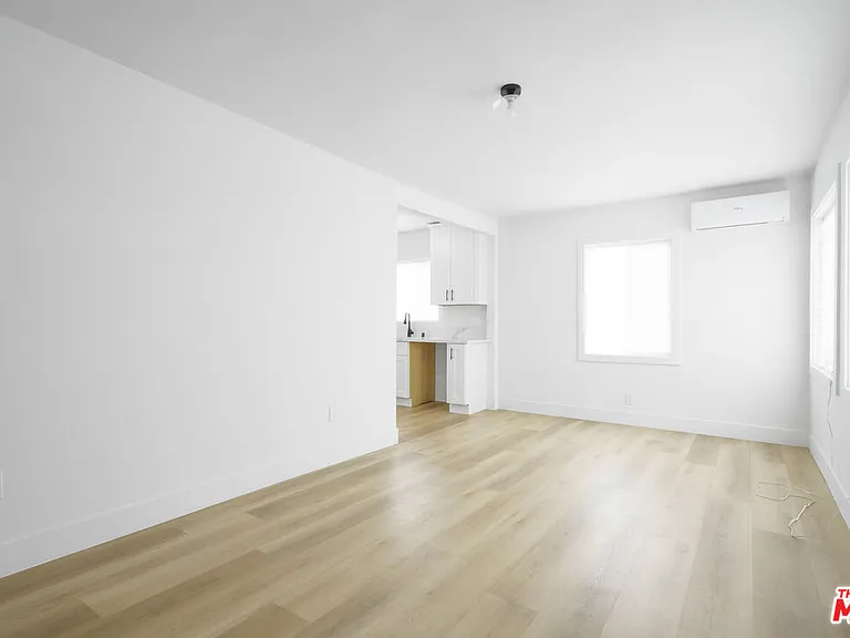 4555 Acacia Ave — Photo 6